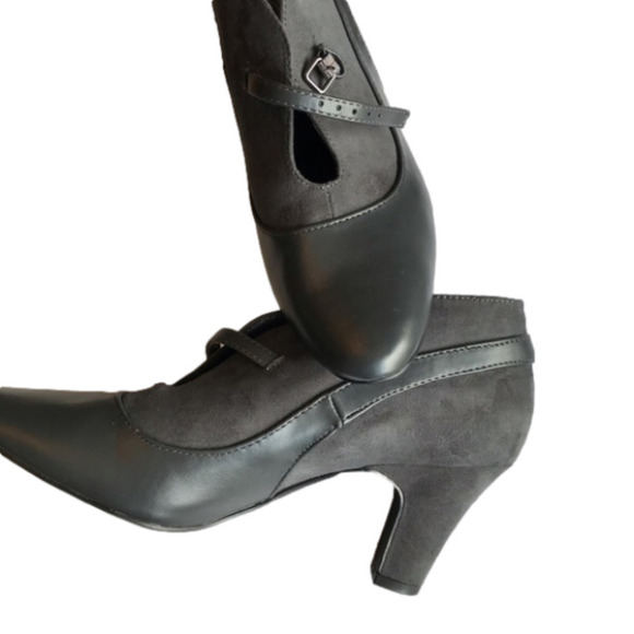 Soft Moc navy shoe bootie with small heel and strap. Suede and leather look. - Picture 1 of 10